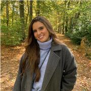 profesora de todas las materias para primaria y ESO